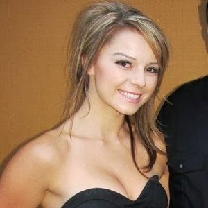 Meet your Posher, Marcelline